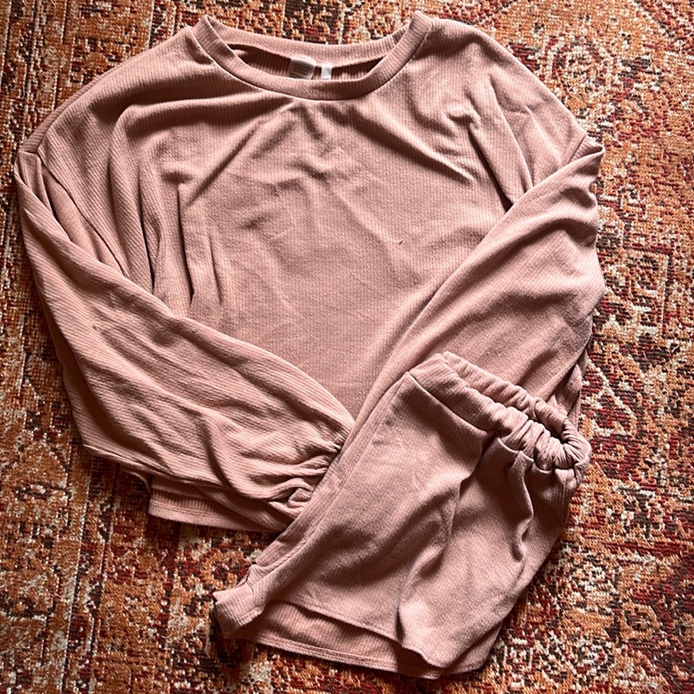 Cozy Dreams Blush Ribbed Knit Two-Piece Pajama Set